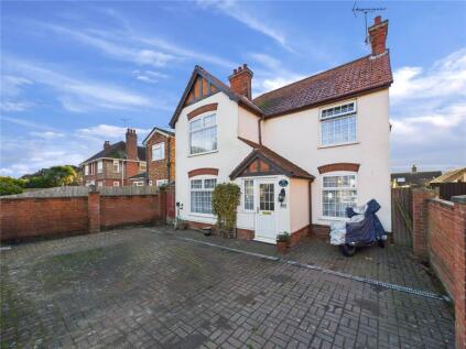 High Road, Trimley St. Mary, Felixstowe, Suffolk, IP11