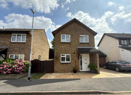 Wheatsheaf Road, Alconbury Weston, PE28