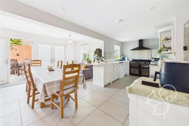 Kitchen/Breakfast Room