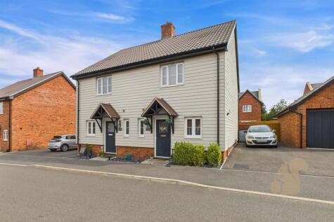 Greensleeves Road, Chilton