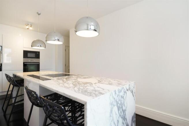 Flat 4, Crown Court - uryKzb6deEwS1tKdZGim.jpg