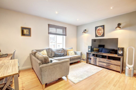 Curzon Place, Gateshead, NE8 2ES