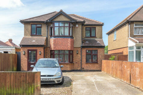 Cains Lane, Feltham, TW14 9RH