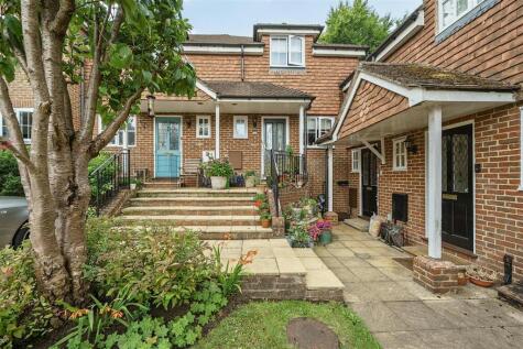 Grayswood Road, Haslemere, GU27 2RU