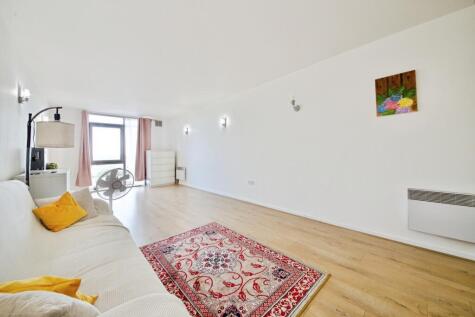 Flat 90, The Odeon, Barking, IG11 8RR