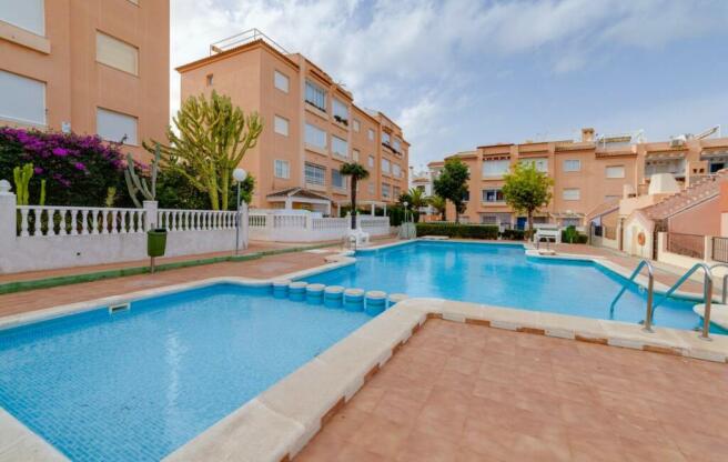 Torreblanca_apartment_swimming_pool_for_sale (27)