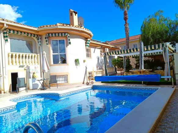 Large Luxury Villa Ciudad Quesada (4)