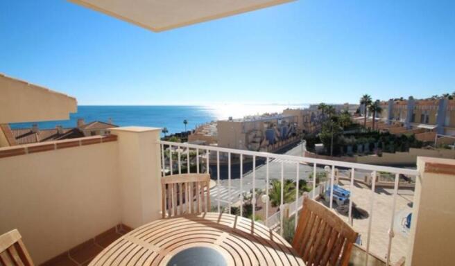 Cabo Roig penthouse apartment with sea views (1)