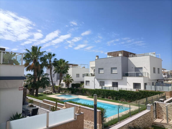 Punta Prima Modern ground floor apartment