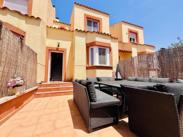 Lomas de Cabo Roig 3 bed town house with communal pool