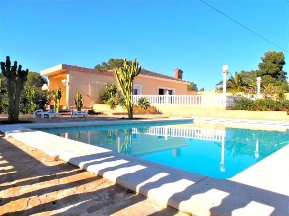 villamartin luxury villa 1445m2 plot