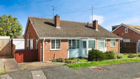 Meadow Close, Duston, Northampton - NO ONWARD CHAIN