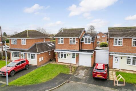 Detached Home with Three Bedrooms in Wincham