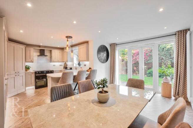 19 Westminster Drive (6).jpg