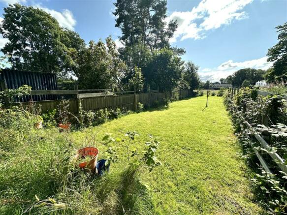 FURTHER GARDEN AREA