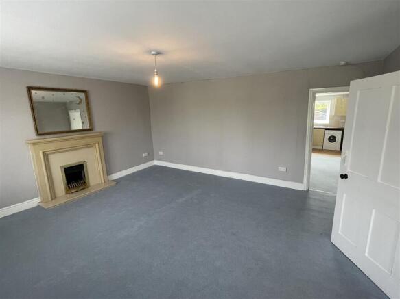 Front Lounge/ Living Room