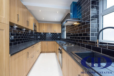 Nelson Road, Whitton