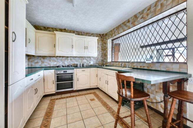 Kitchen_1.jpeg