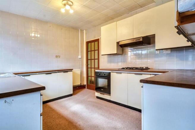 Kitchen_2.jpeg