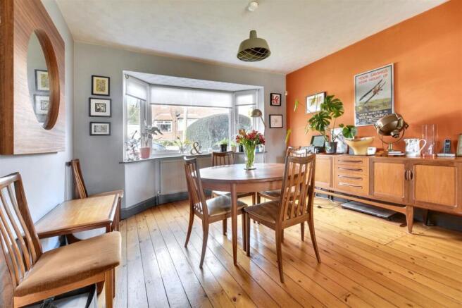 Dining Room_1.jpeg