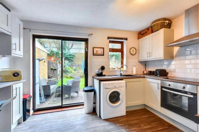 Kitchen_2.jpeg