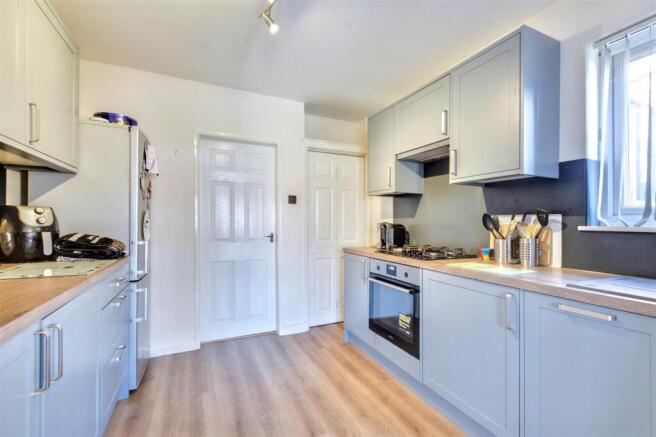 Kitchen_4.jpeg