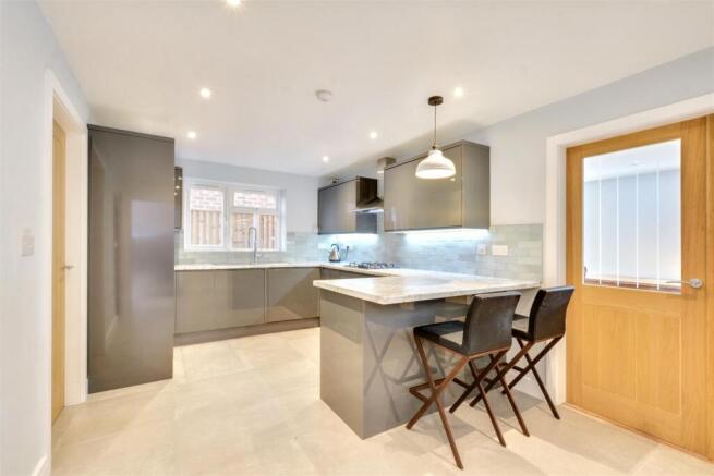 Kitchen_1.jpeg