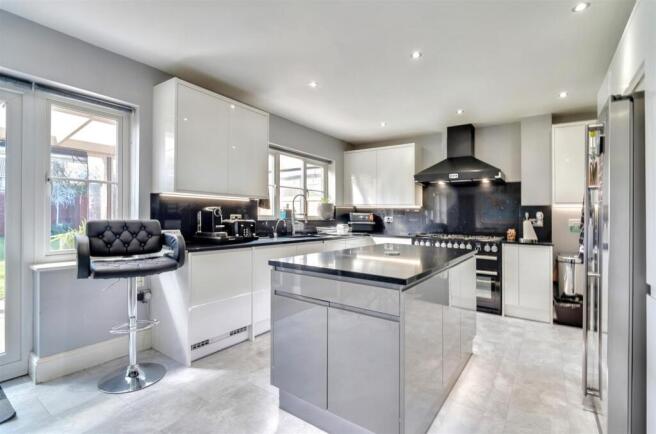 Kitchen_ (2).jpeg