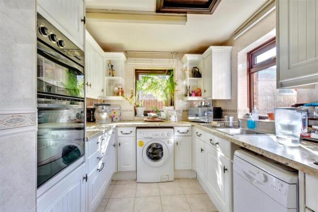 Kitchen_ (3).jpeg