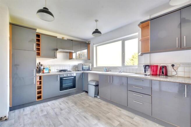 Kitchen_1.jpeg