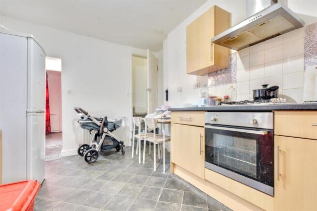 Kitchen_3.jpeg