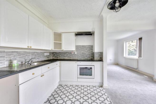 Kitchen_2.jpeg