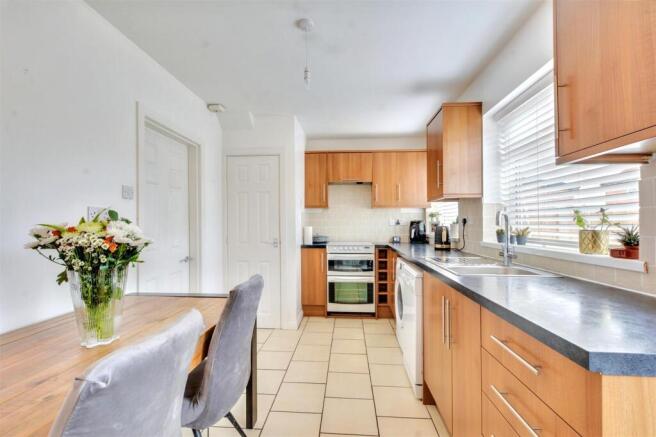 Kitchen_2.jpeg
