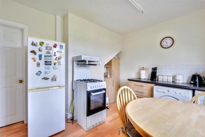 Kitchen_2.jpeg