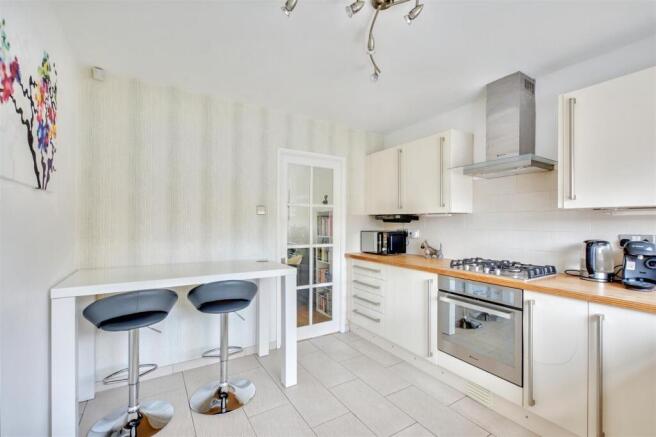 Kitchen_2.jpeg