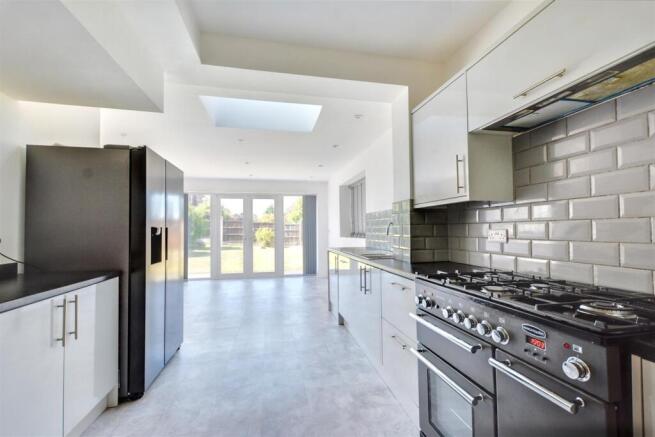 Kitchen: Dining_1.jpeg