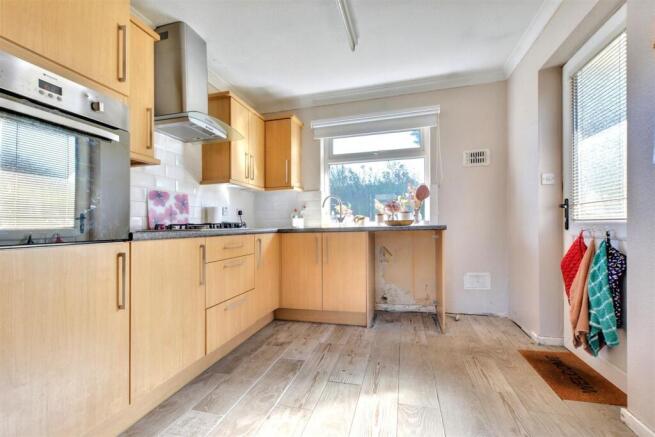 Kitchen_1.jpeg