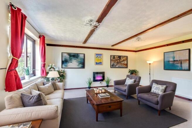 Lounge (VF)_1.jpeg