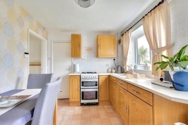 Kitchen_1.jpeg