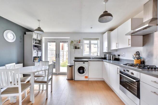 Kitchen_1.jpeg