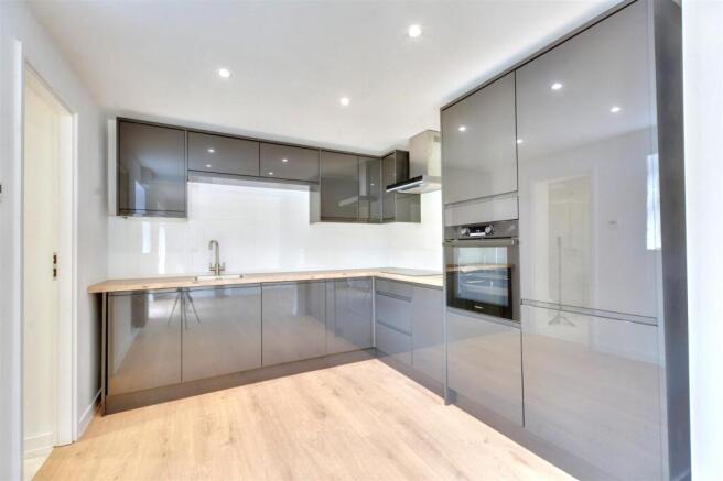 Kitchen_1.jpeg