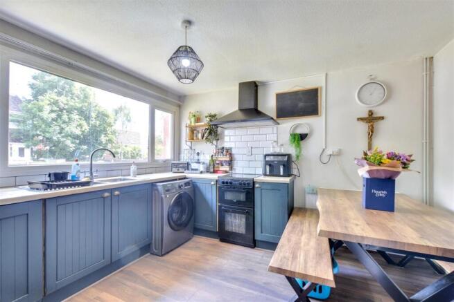 Kitchen_1.jpeg