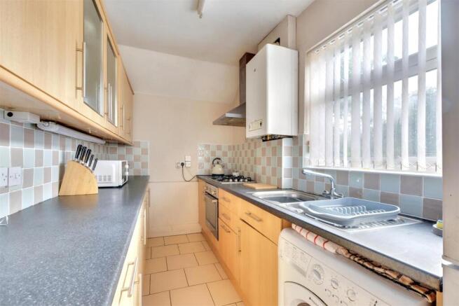 Kitchen (2).jpeg