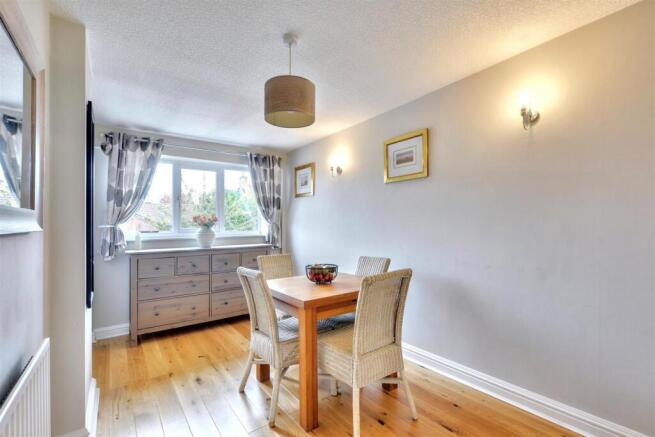 Dining Room_1.jpeg