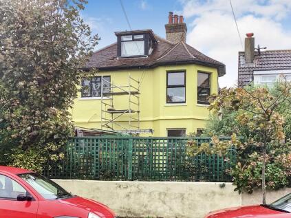 Hengistbury Road, Bournemouth, BH6