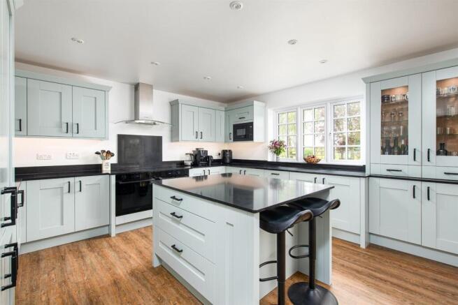Kitchen_1.jpg
