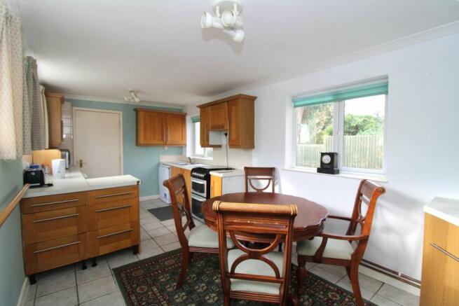 KITCHEN/DINER