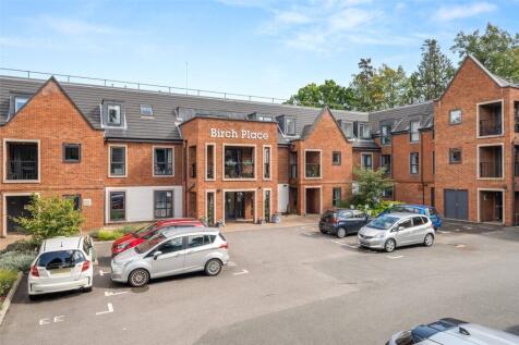 Birch Place, Dukes Ride, Crowthorne, Berkshire, RG45