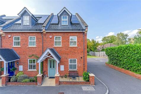 Crowthorne - 4 bedroom end of terrace house for sale