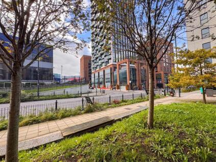 Portal Way, London, W3